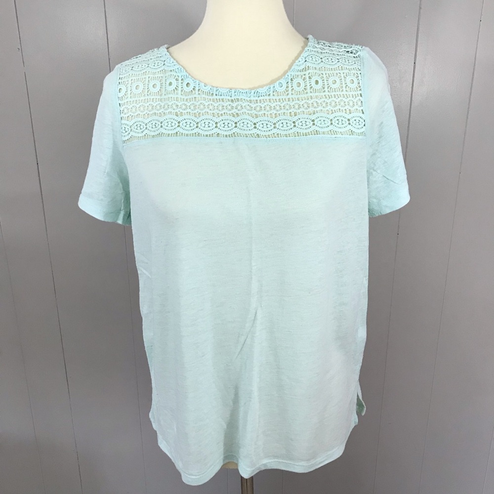 Old navy light blue lace yoke short sleeve tee